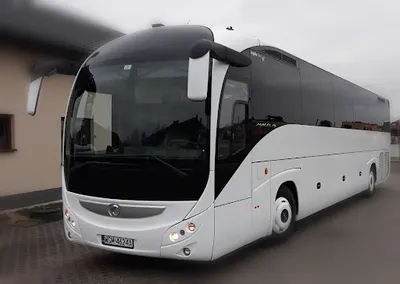 Plus Tour Łódź - Wynajem autokarów, busów, samochodów osobowych